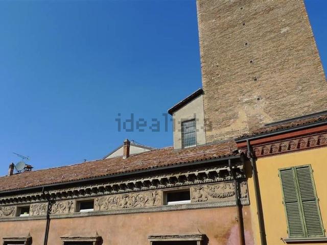 Appartamento in affitto di 110 m² in Strada Maggiore, 21