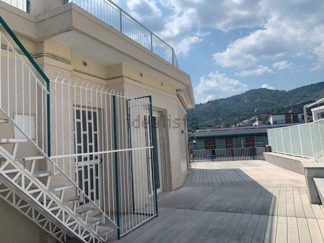 Appartamento in affitto di 111 m²