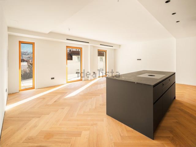 Appartamento in affitto di 112 m² in Via Cassa di Risparmio, 2