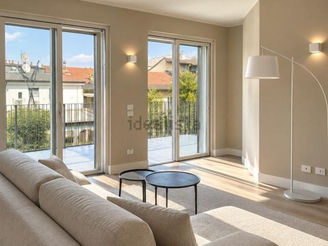 Appartamento in affitto di 112 m² in Via Achille Maiocchi, 10
