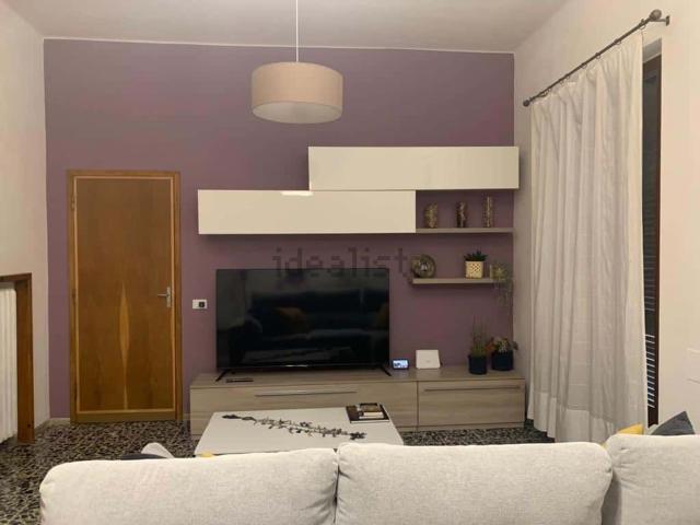 Appartamento in affitto di 112 m² in Via Armando Diaz, 50