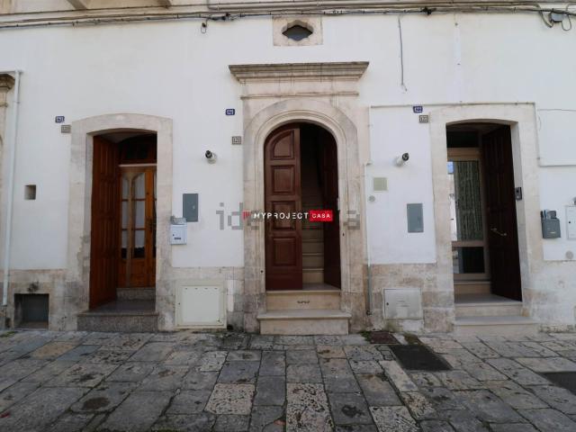 Appartamento in affitto di 112 m² in Via Mercadante, 121