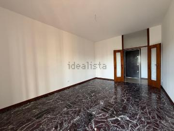 Appartamento in affitto di 112 m² in Via Spina, 5