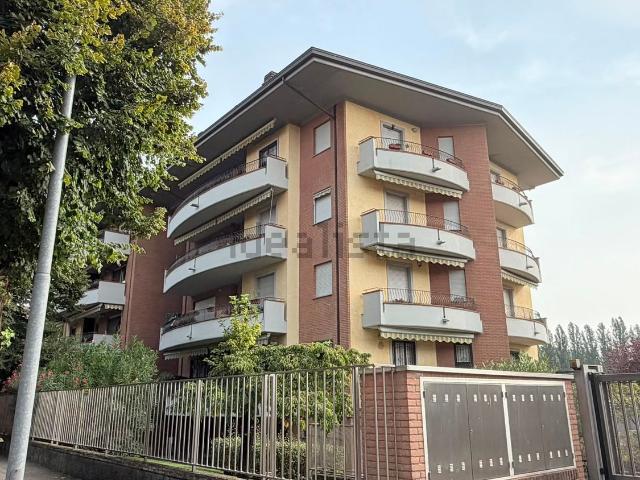 Appartamento in affitto di 113 m² in Via Vincenzo Monti, 16