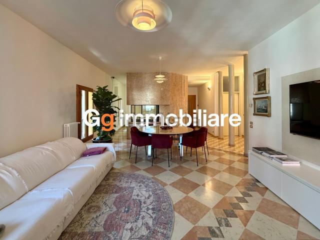 Appartamento in affitto di 113 m² in Corso 29 Aprile, 17