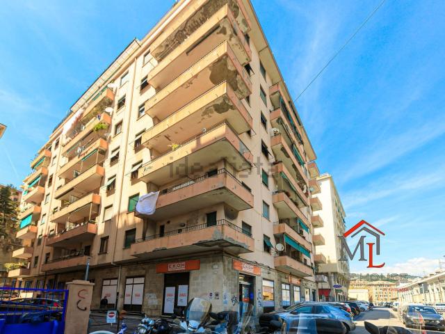 Appartamento in affitto di 114 m² in Via Canevari, 24
