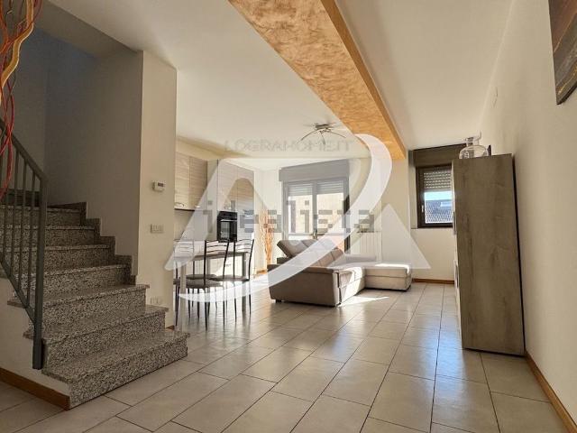 Appartamento in affitto di 114 m² in Via Alberto da Giussano, 4