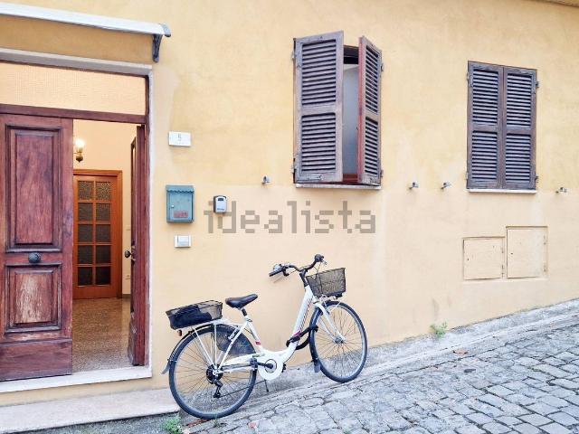 Appartamento in affitto di 114 m² in Via Forte, 5