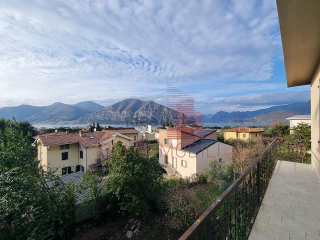 Appartamento in affitto di 114 m² in Via Silvio Bonomelli, 13