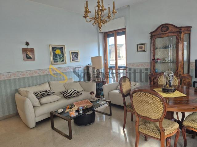Appartamento in affitto di 114 m² in Via Venezia
