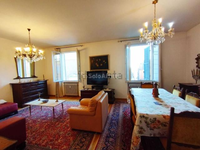 Appartamento in affitto di 114 m² in Corso Camillo Benso Conte di Cavour