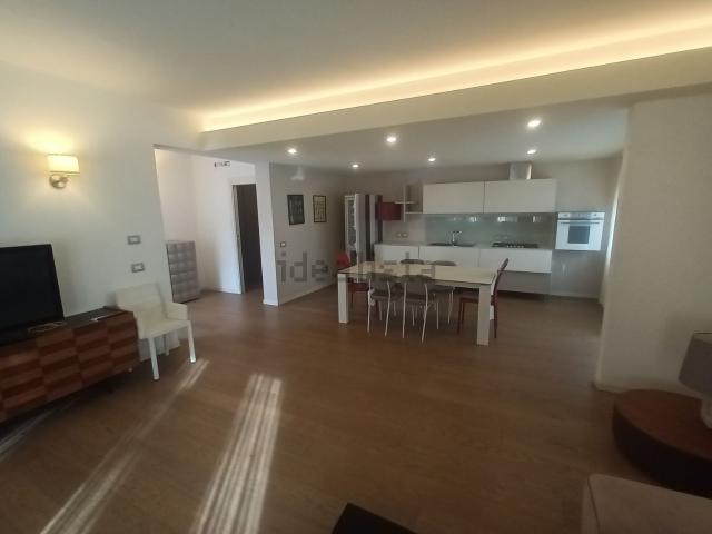 Appartamento in affitto di 115 m²