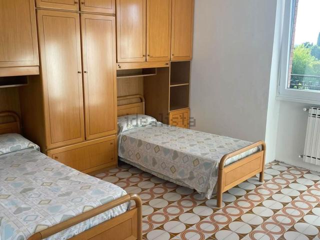 Appartamento in affitto di 115 m² in Via Anagnina