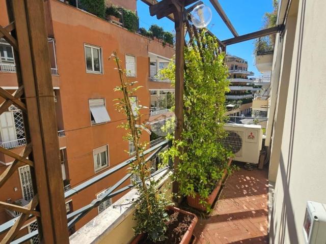 Appartamento in affitto di 115 m² in Via Archimede, 112