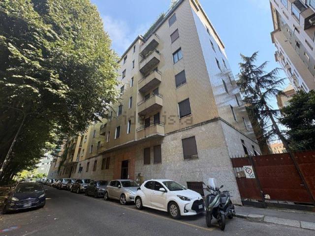 Appartamento in affitto di 115 m² in Via Giovanni Rotondi, 5