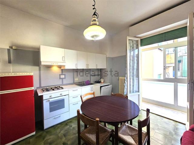 Appartamento in affitto di 115 m² in Via Ermete Zacconi, 9