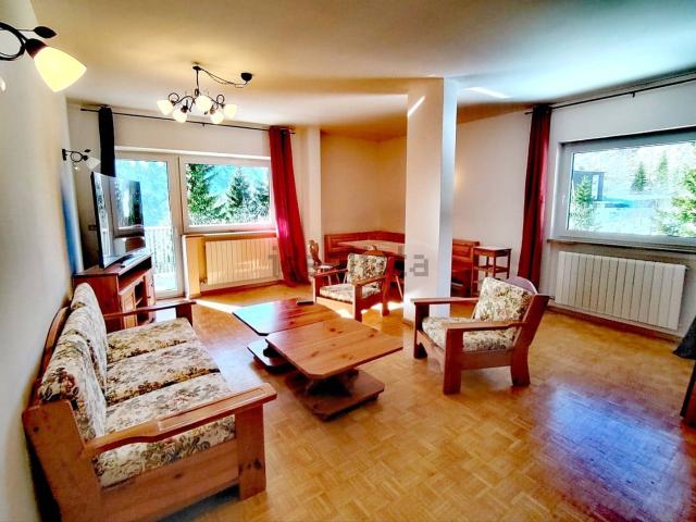 Appartamento in affitto di 115 m² in Via O. Pesamosca, 1
