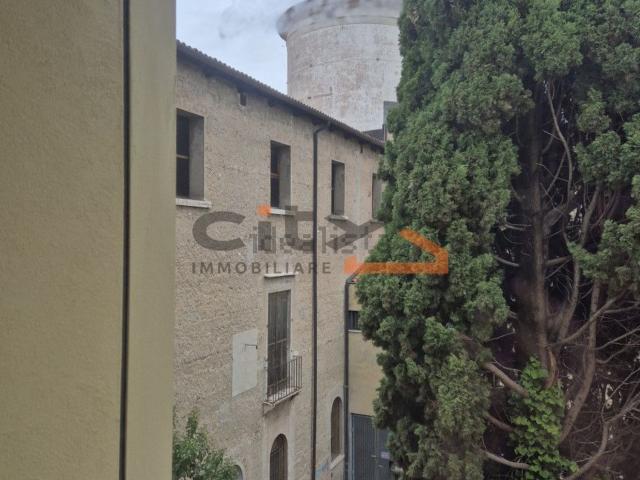 Appartamento in affitto di 115 m² in Via Orazio Marinali