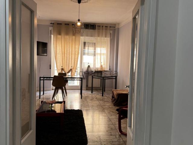 Appartamento in affitto di 115 m² in Via Ostuni, 38