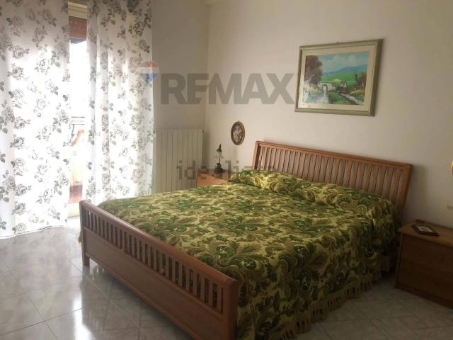 Appartamento in affitto di 115 m² in Via Livorno, 18