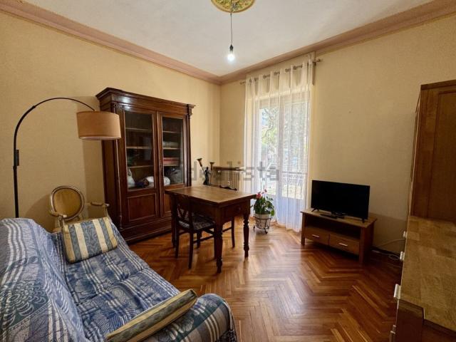 Appartamento in affitto di 115 m² in Via Monte Manzol, 1