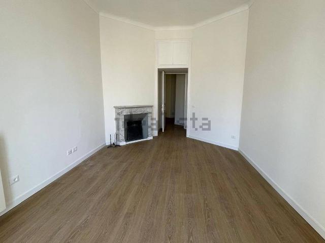 Appartamento in affitto di 115 m² in Via Roma, 21