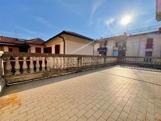 Appartamento in affitto di 115 m² in Viale Ernesto Pirovano