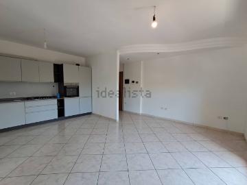 Appartamento in affitto di 115 m² in Piazza Simon Bolivar