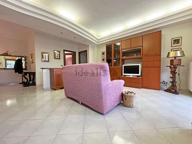 Appartamento in affitto di 115 m² in Strada Vicinale di Paganica, 1