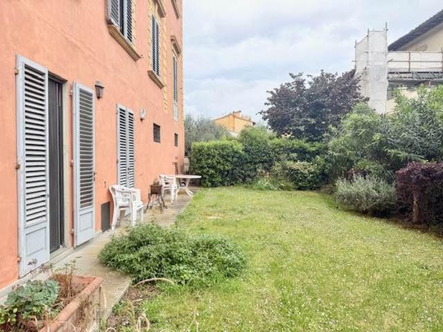 Appartamento in affitto di 116 m² in Via Ser Ventura Monachi