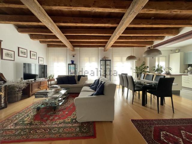 Appartamento in affitto di 117 m²