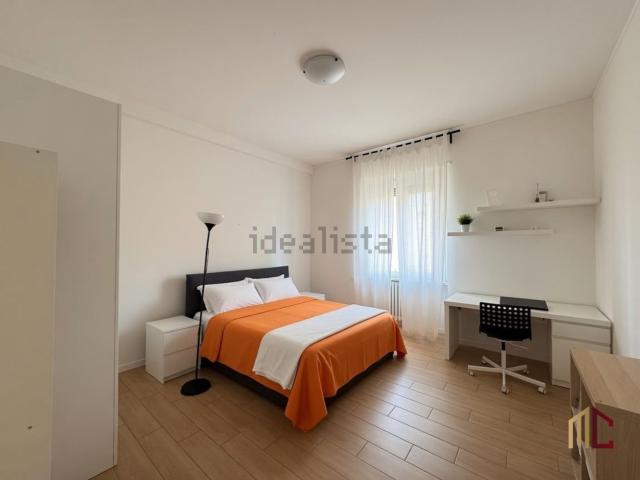 Appartamento in affitto di 117 m² in Via Guglielmo Röntgen, 24