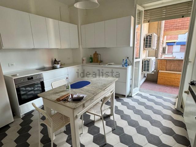 Appartamento in affitto di 117 m² in Via Mascarella, 104