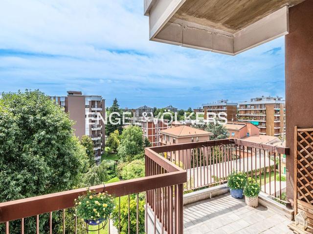 Appartamento in affitto di 117 m² in Via Muzio Clementi, 5