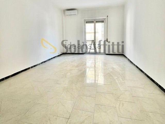 Appartamento in affitto di 118 m² in Via Davide Lopez, 1