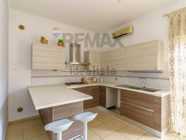 Appartamento in affitto di 118 m² in Via Federico Delpino, 6