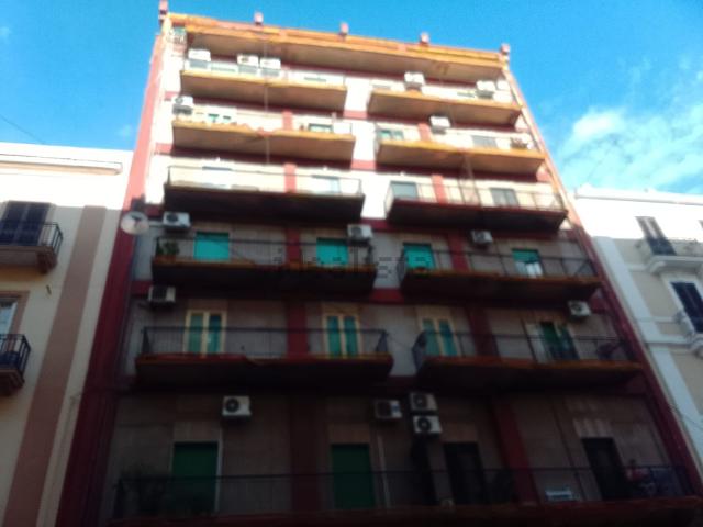 Appartamento in affitto di 118 m² in Via Vincenzo Pupino, 113