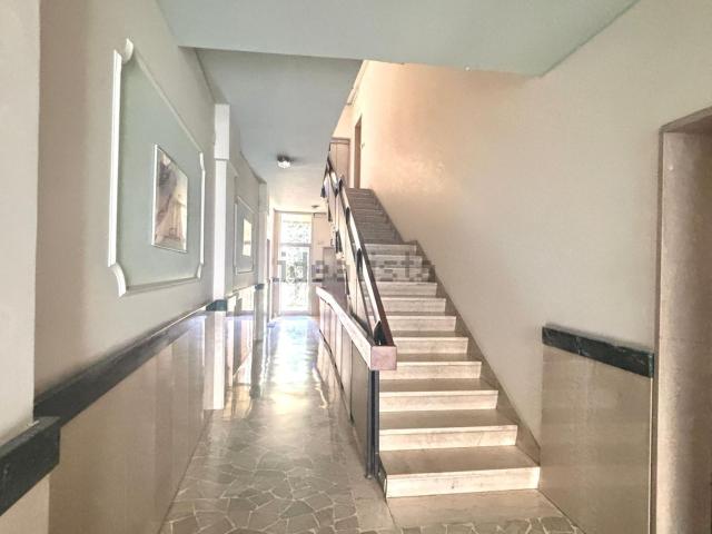Appartamento in affitto di 118 m² in Viale dell&apos Umanesimo