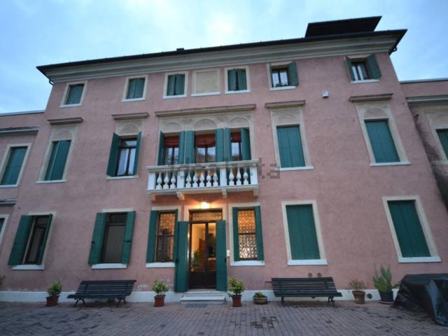 Appartamento in affitto di 120 m²