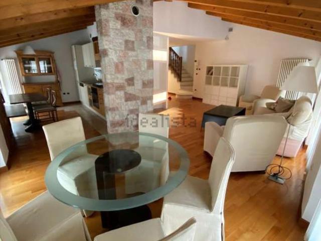 Appartamento in affitto di 120 m²