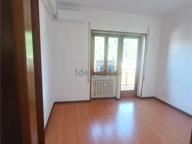 Appartamento in affitto di 120 m²