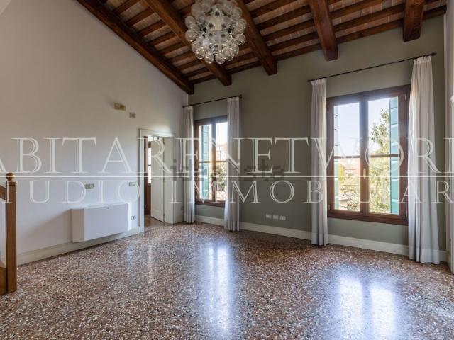 Appartamento in affitto di 120 m²