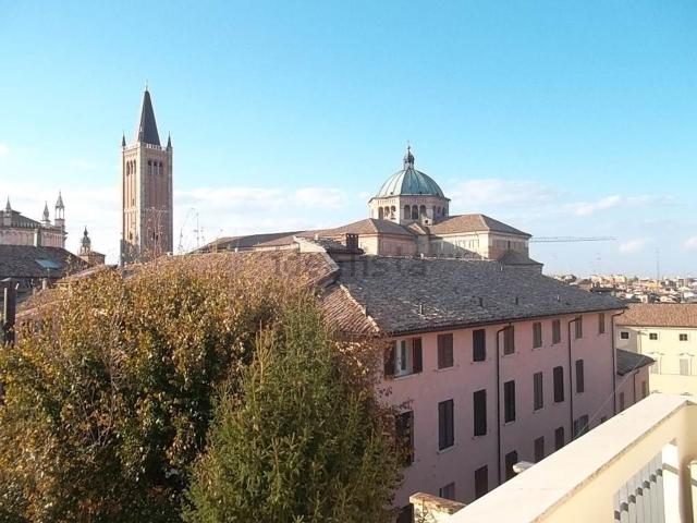 Appartamento in affitto di 120 m²