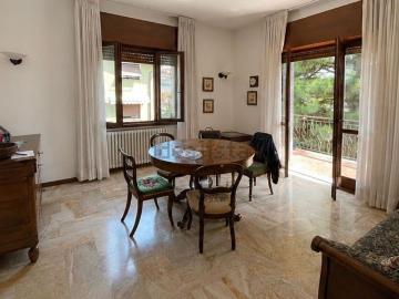 Appartamento in affitto di 120 m²