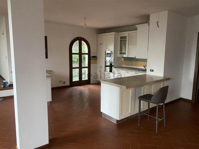 Appartamento in affitto di 120 m²