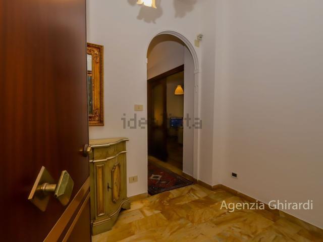 Appartamento in affitto di 120 m² in Via Casimiro Corradi, 13