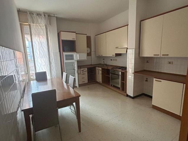 Appartamento in affitto di 120 m² in Via Cesare Boldrini