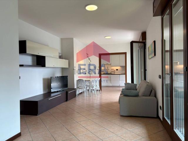Appartamento in affitto di 120 m² in Via Angelo Scarsellini, 17