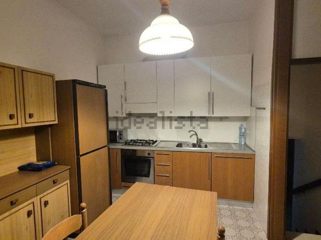 Appartamento in affitto di 120 m² in Via Adige