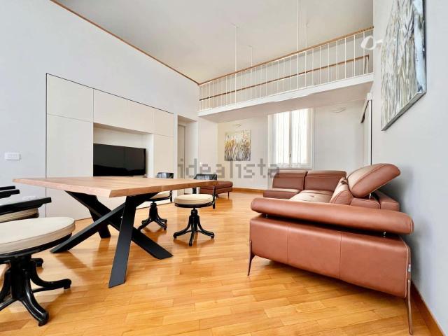 Appartamento in affitto di 120 m² in Via Alberto da Giussano, 15
